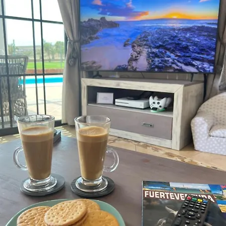 Villa Eva - New To The Market, Fully Refurbished Licensed - Private Pool Caleta De Fuste